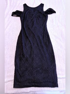 GUESS Black Lace Cold-Shoulder Sheath Dress
